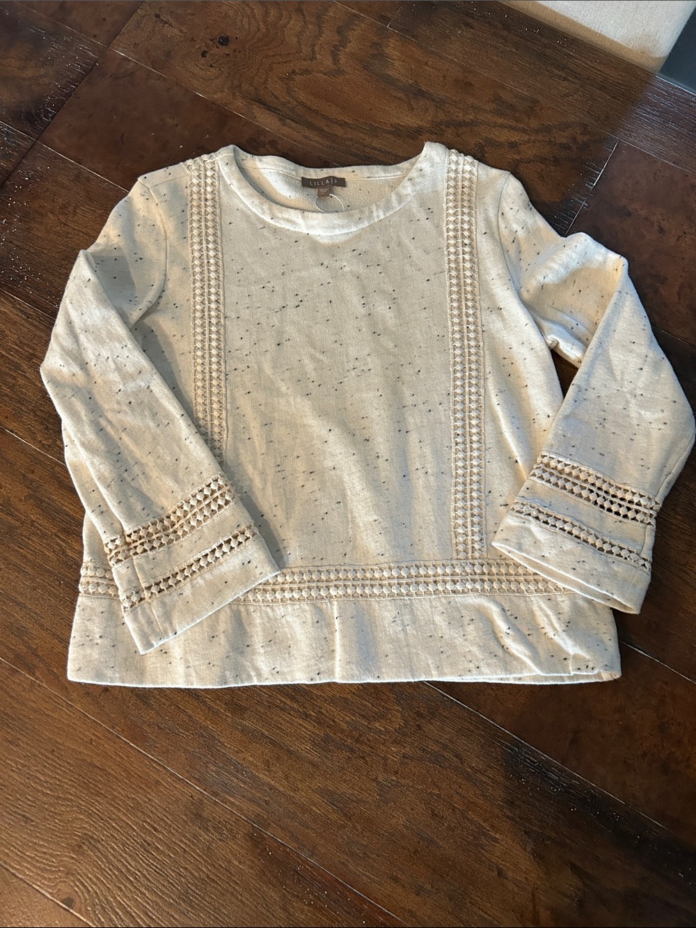 Lila P Cream Black Speckled Sweatshirt Knit Top Crochet Detail Boxy Sz S